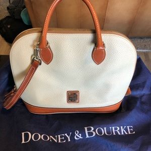 Dooney And Bourke Shoulder Bag